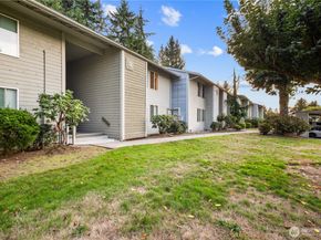 14401 SE Petrovitsky Road B209, Renton WA 98058