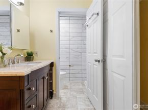 14401 SE Petrovitsky Road B209, Renton WA 98058