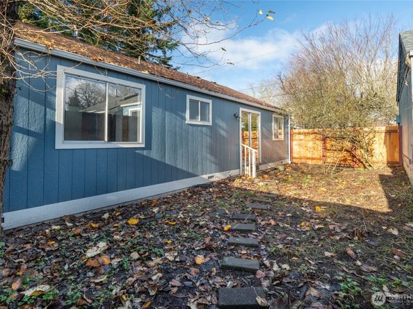 1520 128th Drive NE 2A, Lake Stevens WA 98258