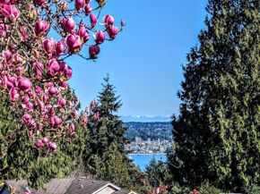 6494 Windward Place NW, Bremerton WA 98312