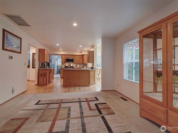 6494 Windward Place NW, Bremerton WA 98312