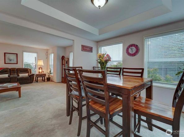 6494 Windward Place NW, Bremerton WA 98312