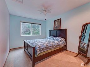 6494 Windward Place NW, Bremerton WA 98312