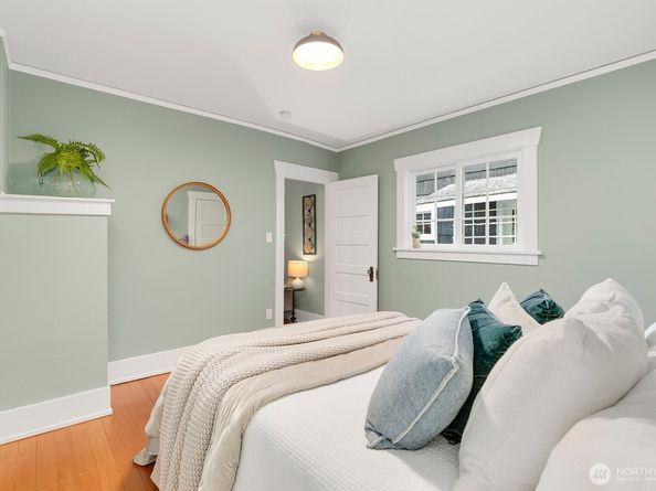 6008 SW Stevens Street, Seattle WA 98116