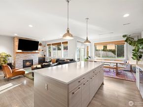 14211 34th Avenue S, Tukwila WA 98168