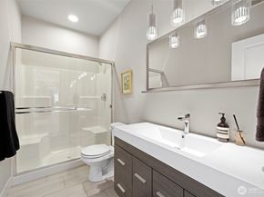 14211 34th Avenue S, Tukwila WA 98168