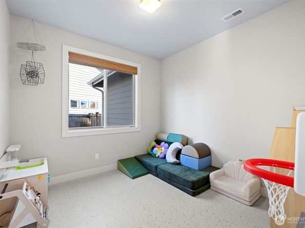 14211 34th Avenue S, Tukwila WA 98168