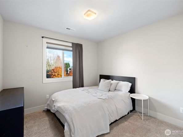 14211 34th Avenue S, Tukwila WA 98168