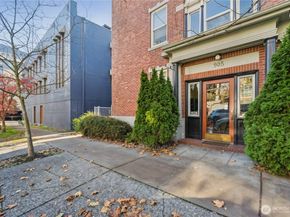 905 NE 43rd Street 108, Seattle WA 98105