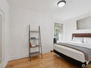 905 NE 43rd Street 108, Seattle WA 98105