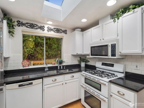 23111 165th Avenue SE, Woodinville WA 98272