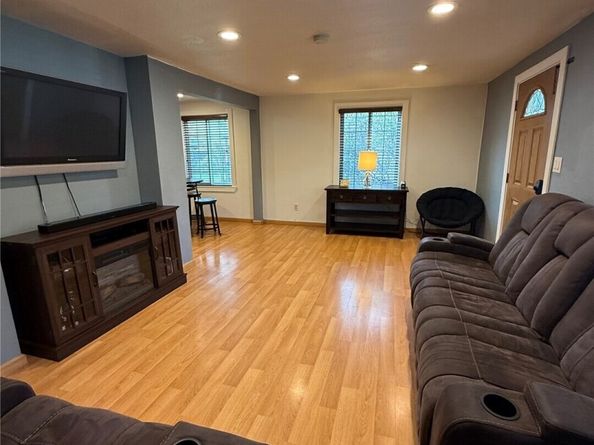 3533 SE 6th ST, Renton WA 98058