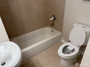 16312 127th Place SE, Renton WA 98058