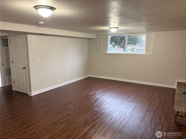 16312 127th Place SE, Renton WA 98058