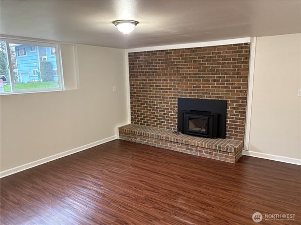 16312 127th Place SE, Renton WA 98058