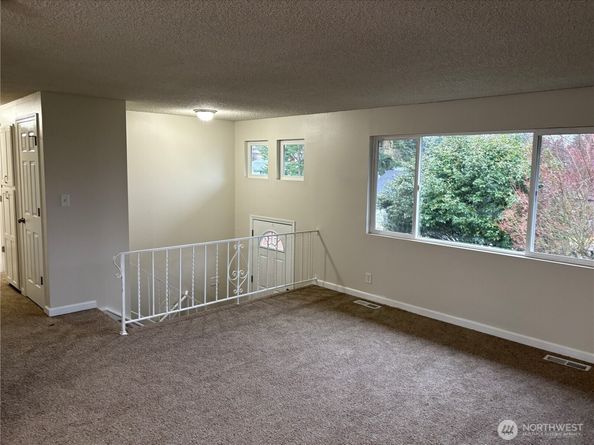 16312 127th Place SE, Renton WA 98058