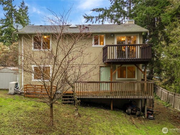 7560 E Harrison Street, Port Orchard WA 98366