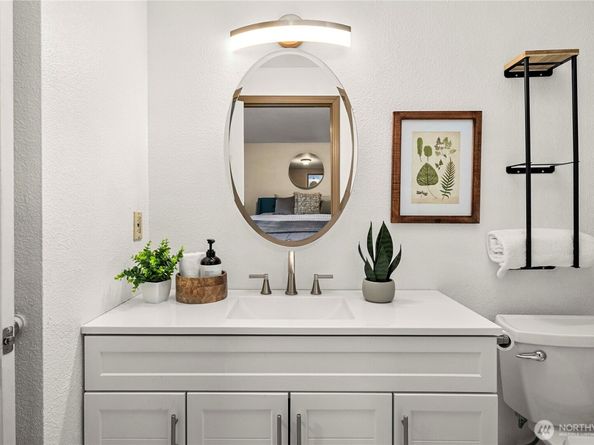 7560 E Harrison Street, Port Orchard WA 98366