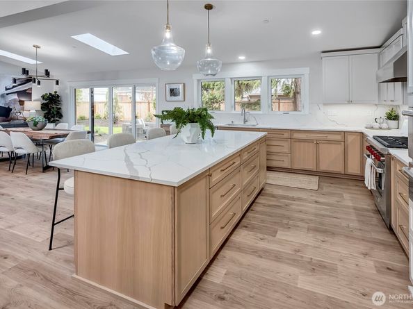 8904 SE 58th Street, Mercer Island WA 98040