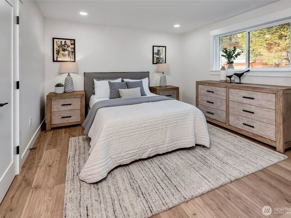 8904 SE 58th Street, Mercer Island WA 98040