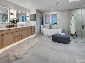 8904 SE 58th Street, Mercer Island WA 98040