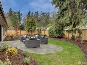 8904 SE 58th Street, Mercer Island WA 98040