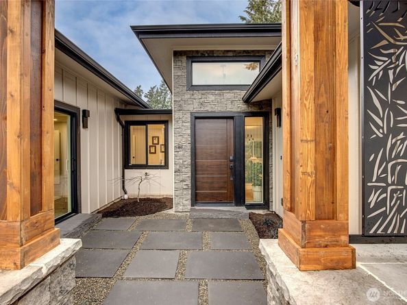 8904 SE 58th Street, Mercer Island WA 98040