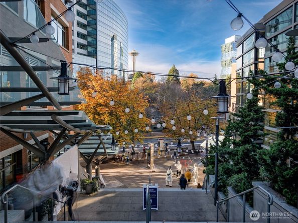 910 Lenora Street 200, Seattle WA 98121