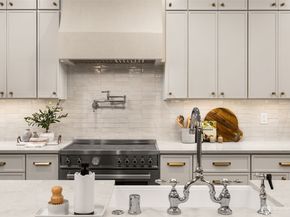 4120 161st Avenue SE, Bellevue WA 98006