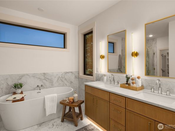 4120 161st Avenue SE, Bellevue WA 98006