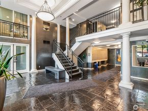 425 Vine Street 623, Seattle WA 98121