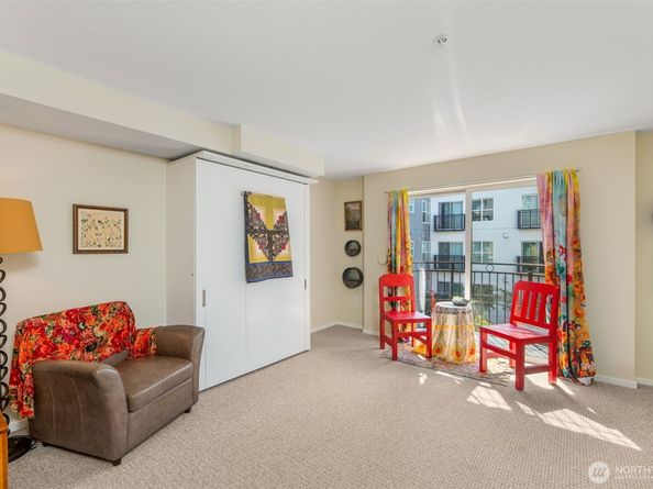 425 Vine Street 623, Seattle WA 98121