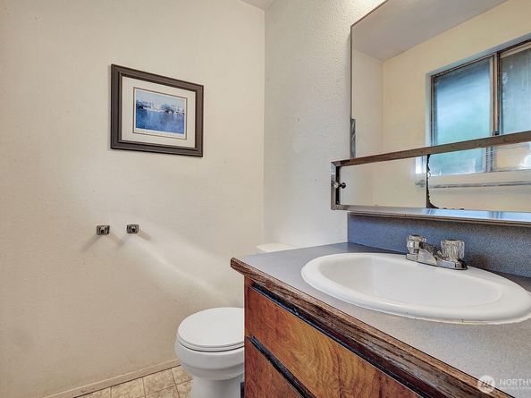 31119 5th Avenue S, Federal Way WA 98003