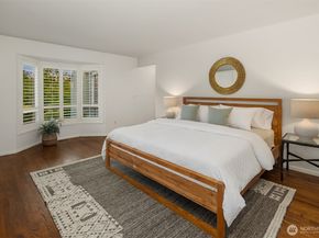 4855 NE 41st Street, Seattle WA 98105