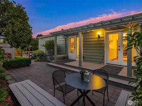4855 NE 41st Street, Seattle WA 98105
