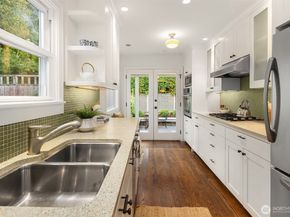 4855 NE 41st Street, Seattle WA 98105