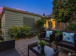 4855 NE 41st Street, Seattle WA 98105