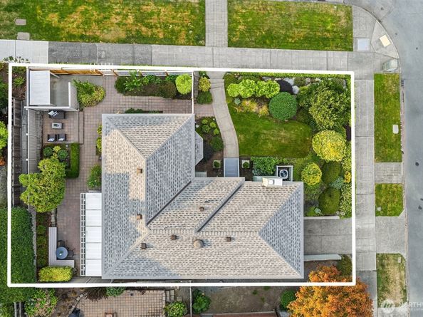 4855 NE 41st Street, Seattle WA 98105