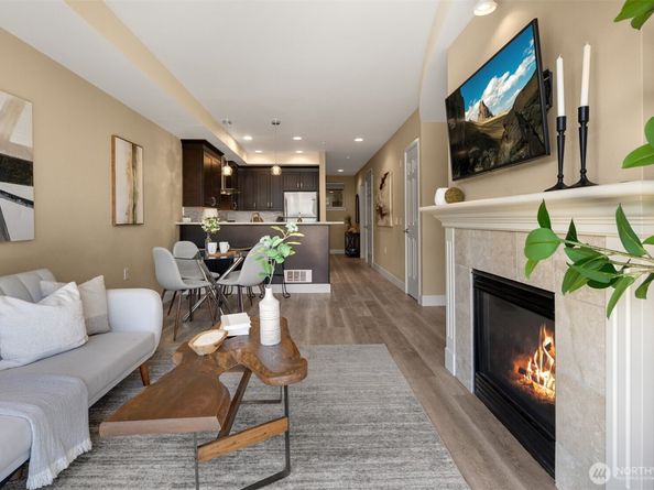 10047 Main Street 305, Bellevue WA 98004