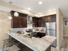 10047 Main Street 305, Bellevue WA 98004