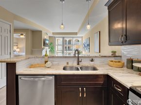 10047 Main Street 305, Bellevue WA 98004