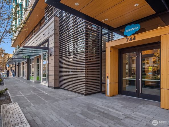 3614 Francis Avenue N, Seattle WA 98103