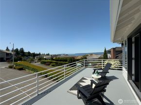 1621 Edgemoor Lane, Everett WA 98203