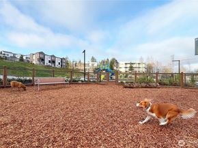 12217 137th Place NE 2704, Redmond WA 98052