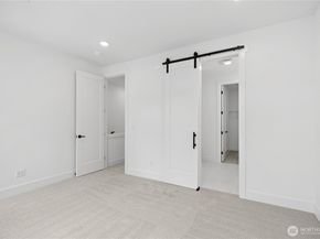 12217 137th Place NE 2704, Redmond WA 98052