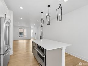 12217 137th Place NE 2704, Redmond WA 98052