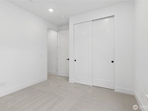 12217 137th Place NE 2704, Redmond WA 98052