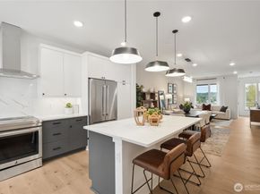 12217 137th Place NE 2704, Redmond WA 98052