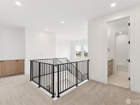 8517 137th Avenue SE, Newcastle WA 98059