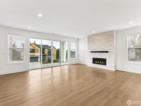 8517 137th Avenue SE, Newcastle WA 98059